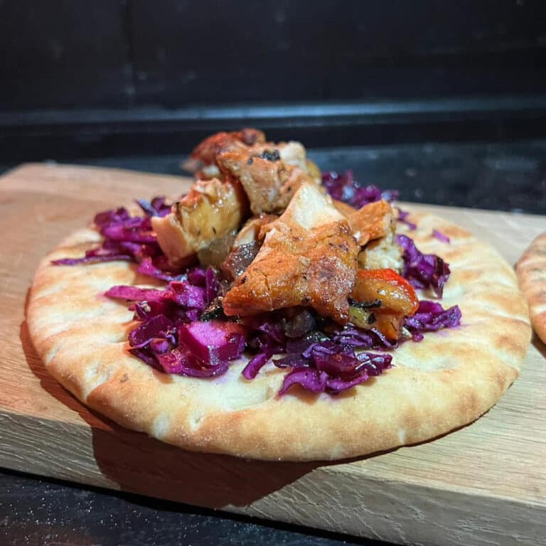 Hot Chicks Pita with Homemade Chillisauce